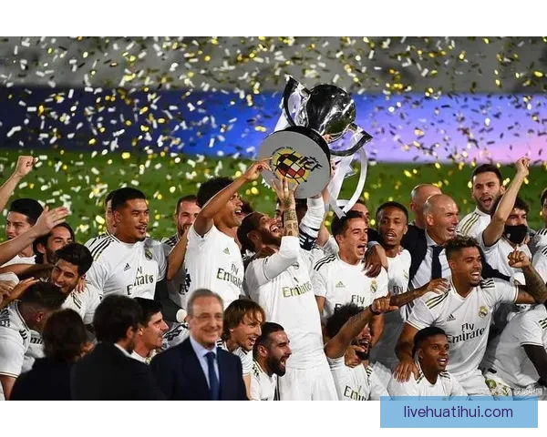 阿囧称球员靠自身努力赢得球迷尊重实力成就了他们的荣誉